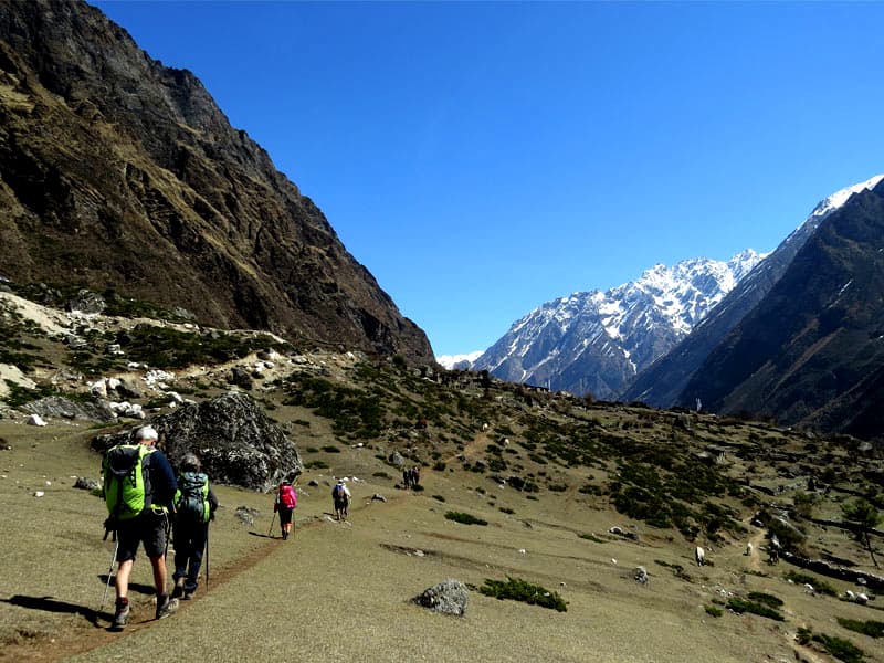 Trekking in Manaslu